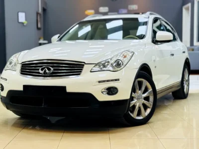 2015 Infiniti QX50 Luxury 6 Cylinders Petrol Engine White Beige SUV GCC Specs Excellent Condition