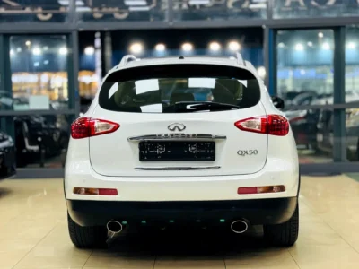 2015 Infiniti QX50 Luxury 6 Cylinders Petrol Engine White Beige SUV GCC Specs Excellent Condition