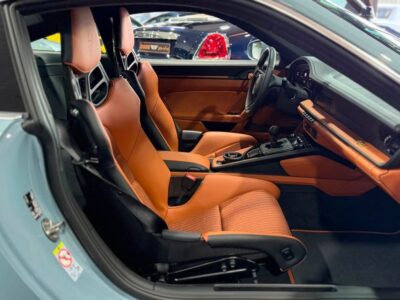 2024 Porsche 911 S/T HERITAGE DESIGN 4.0 Litres 6 Cylinders Petrol Engine Blue Brown Coupe Manual