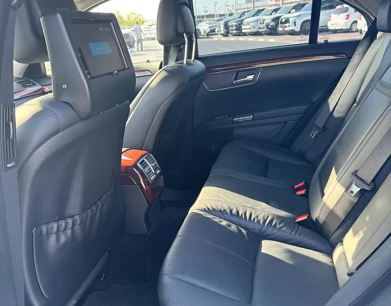 2008 Mercedes-Benz S-Class S 550 AMG 8 Cylinders Petrol Engine White Black Sedan Clean Title