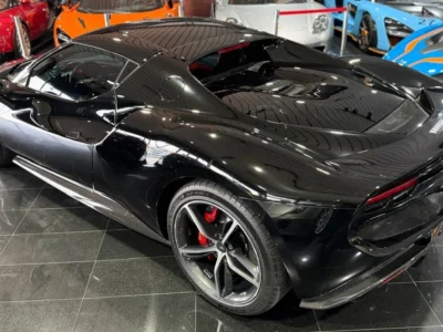 2023 Ferrari 296 GTB 3.0 Litres 6 Cylinders Plug-in Hybrid Engine Black Red Coupe GCC Specs