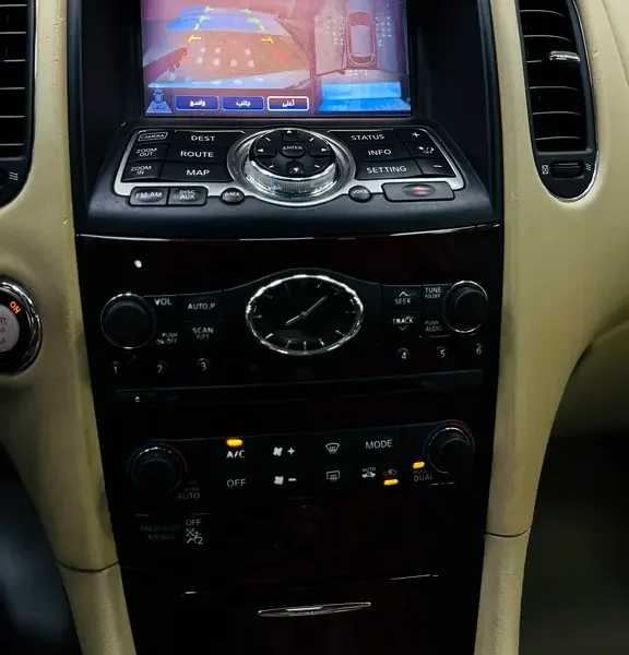 2015 Infiniti QX50 Luxury 6 Cylinders Petrol Engine White Beige SUV GCC Specs Excellent Condition