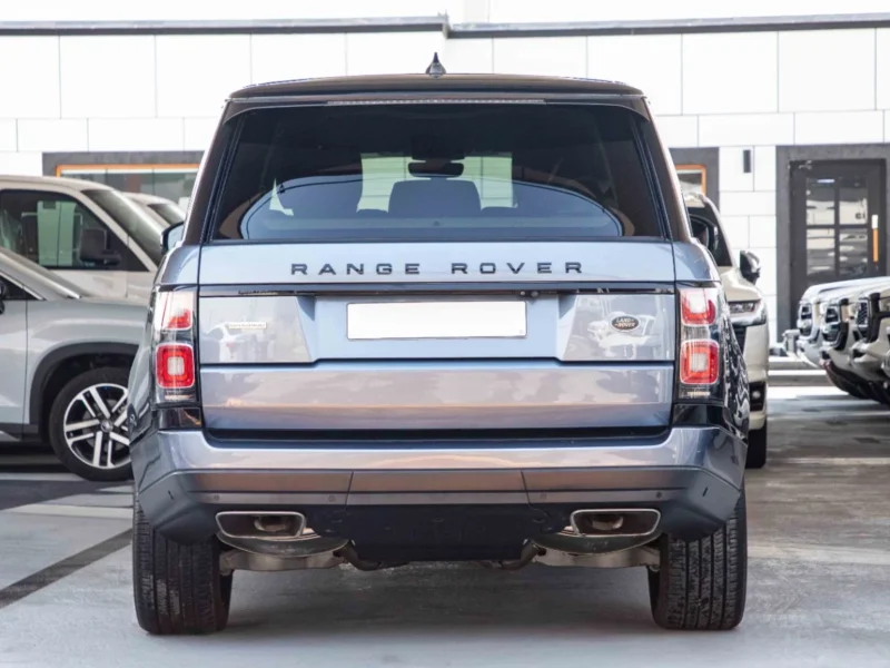 2018 Land Rover Range Rover VOGUE 3.0L V6 Supercharged Petrol Engine Blue SUV Canadian Specs