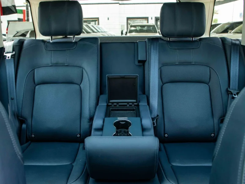 2018 Land Rover Range Rover VOGUE 3.0L V6 Supercharged Petrol Engine Blue SUV Canadian Specs