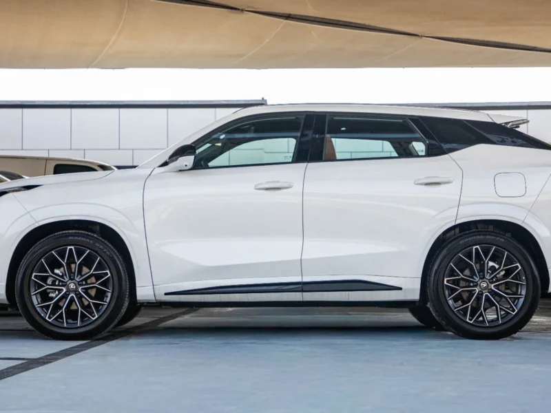 2026 Changan UNI‑Z 1.5 Litres Turbo 4 Cylinders Hybrid Engine White Brown SUV Chinese Specs