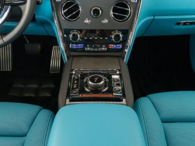 2025 Rolls Royce Cullinan Silver Badge 6.8L12 Cylinders Petrol Engine Black Blue SUV European Specs