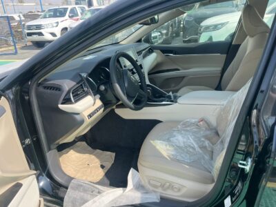 2024 Toyota Camry 2.5 Litres Inline-4 Cylinder Petrol Engine White Beige Sedan GCC Specs Automatic