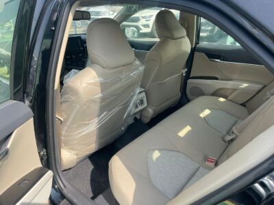 2024 Toyota Camry 2.5 Litres Inline-4 Cylinder Petrol Engine White Beige Sedan GCC Specs Automatic
