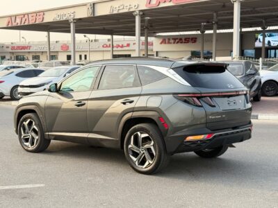 2023 HYUNDAI TUCSON ULTIMATE HYBRID 1.6 Liters V4 Turbo Petrol Engine Grey Black SUV US Specs
