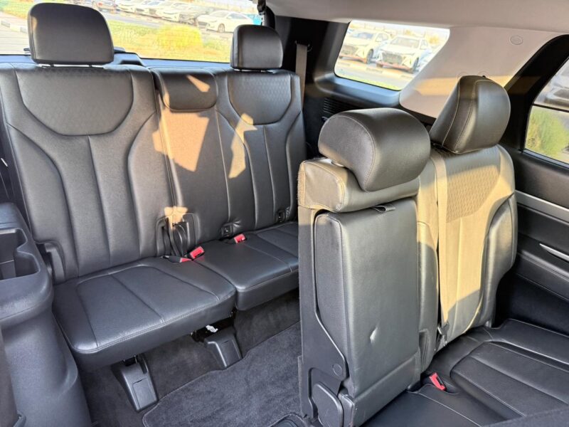 2022 HYUNDAI PALISADE SEL 3.8 Litres V6 VVT Petrol Engine Black SUV American Specs Automatic