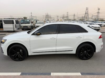 2019 Audi Q8 55 TFSI quattro 3.0-liter turbocharged V6 Petrol Engine White Black SUV FULL OPTION