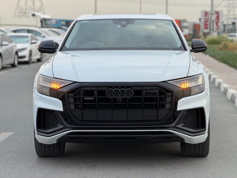 2019 Audi Q8 55 TFSI quattro 3.0-liter turbocharged V6 Petrol Engine White Black SUV FULL OPTION