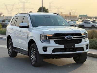 2024 Ford Everest Trend 2.0-liter 4-cylinder Bi-Turbo Diesel Engine White Black SUV GCC Specs