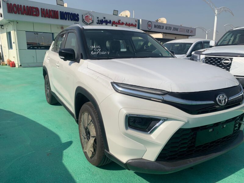 2026 Toyota Urban Cruiser 1.5 Litres 4-Cylinders Petrol Engine White Brown SUV GCC Specs Automatic