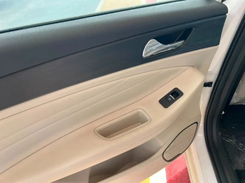 2027 Chery Arrizo 5 1.5-liter 4-Cylinder Petrol Engine White Beige Sedan GCC Specs Automatic
