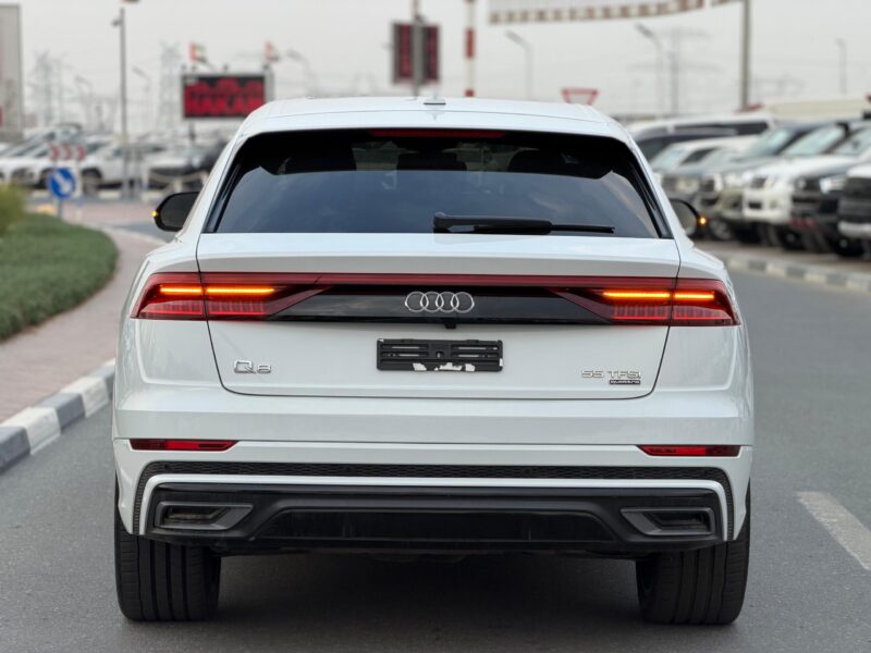 2019 Audi Q8 55 TFSI quattro 3.0-liter turbocharged V6 Petrol Engine White Black SUV FULL OPTION