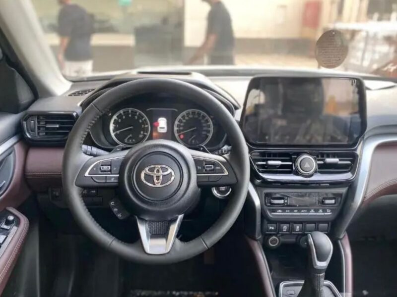 2026 Toyota Urban Cruiser 1.5 Litres 4-Cylinders Petrol Engine Grey Brown SUV GCC Specs Automatic