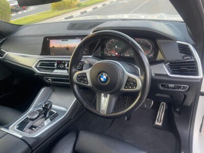 2022 BMW X6 xDrive40i 3.0-liter turbocharged inline-6 Engine White Black SUV GCC Specs