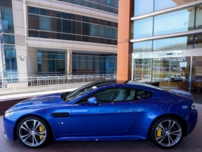 2015 Aston Martin Vantage 6.0 Litres 12 Cylinders Petrol Engine Blue White Coupe GCC Specs