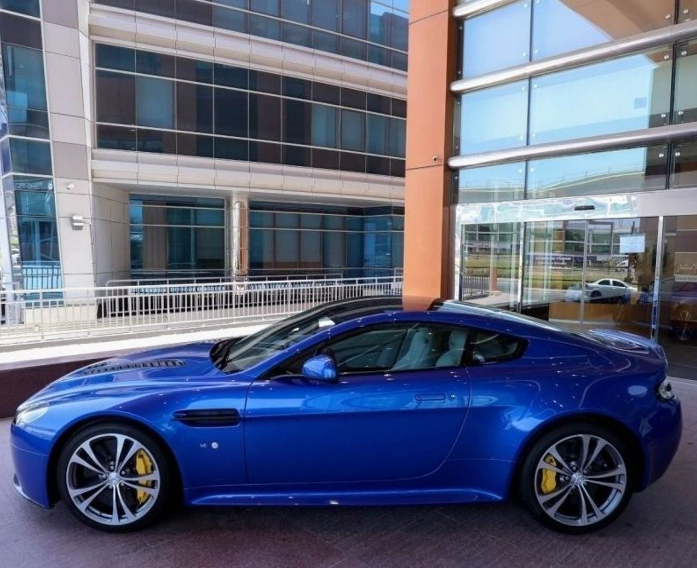 2015 Aston Martin Vantage 6.0 Litres 12 Cylinders Petrol Engine Blue White Coupe GCC Specs