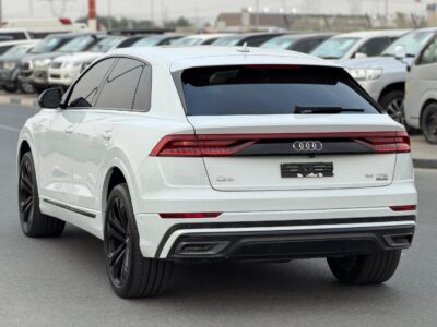 2019 Audi Q8 55 TFSI quattro 3.0-liter turbocharged V6 Petrol Engine White Black SUV FULL OPTION
