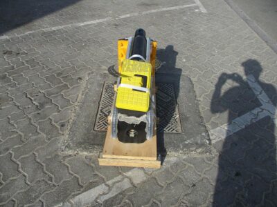 2025 SDCH 450 Hydraulic Breaker Hammer Yellow