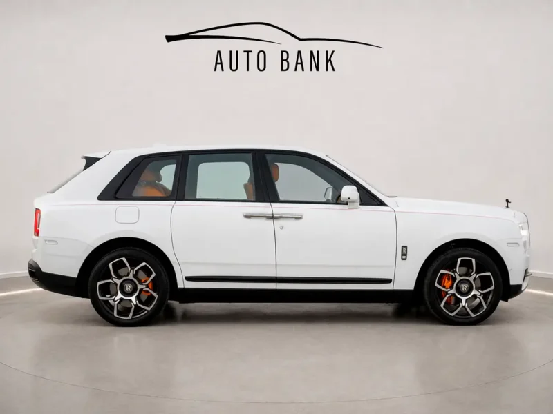 2023 Rolls-Royce Cullinan Silver Badge 12 Cylinders Petrol Engine White Tan SUV GCC Specs