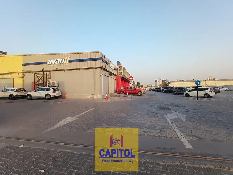 250 sqft BEST STORAGE WAREHOUSE AT UNBEATABLE PRICES - HURRY!