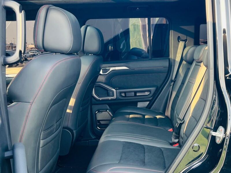 2024 Jetour T2 LUX 2.0 Litres 4 Cylinders Petrol Engine Black SUV Chinese Specs