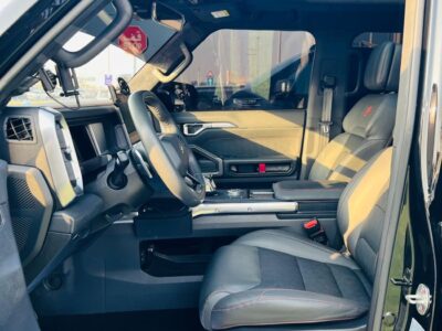 2024 Jetour T2 LUX 2.0 Litres 4 Cylinders Petrol Engine Black SUV Chinese Specs