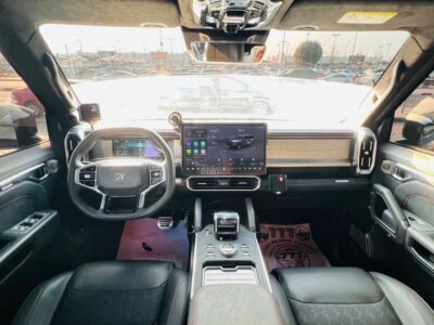 2024 Jetour T2 LUX 2.0 Litres 4 Cylinders Petrol Engine Black SUV Chinese Specs