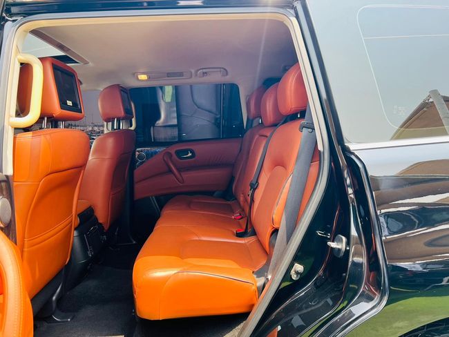 2020 Nissan Patrol LE TITANIUM 5.6 Litres 8 Cylinders Petrol Engine Black Brown SUV GCC Specs