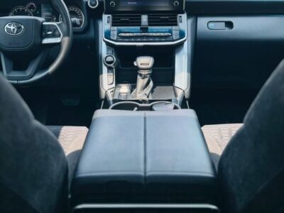 2024 Toyota Land Cruiser GXR 4.0 Litres 6 Cylinders Petrol Engine Black Grey SUV GCC Specs