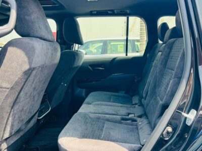 2024 Toyota Land Cruiser GXR 4.0 Litres 6 Cylinders Petrol Engine Black Grey SUV GCC Specs