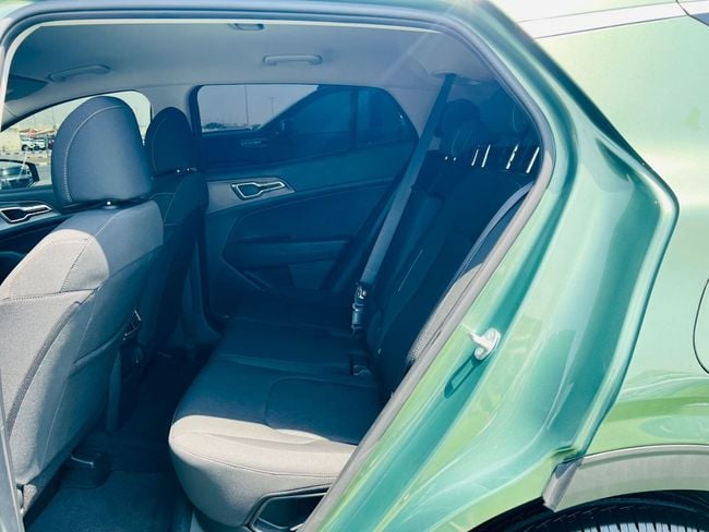 2024 Kia Sportage LX 1.6 Litres 4 Cylinders Petrol Engine Green Black SUV GCC Specs