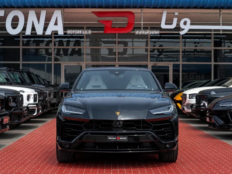 2022 Lamborghini Urus Standard 4.0 Litres V8 Twin-Turbo Petrol Engine Black White SUV
