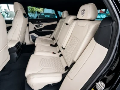 2022 Lamborghini Urus Standard 4.0 Litres V8 Twin-Turbo Petrol Engine Black White SUV