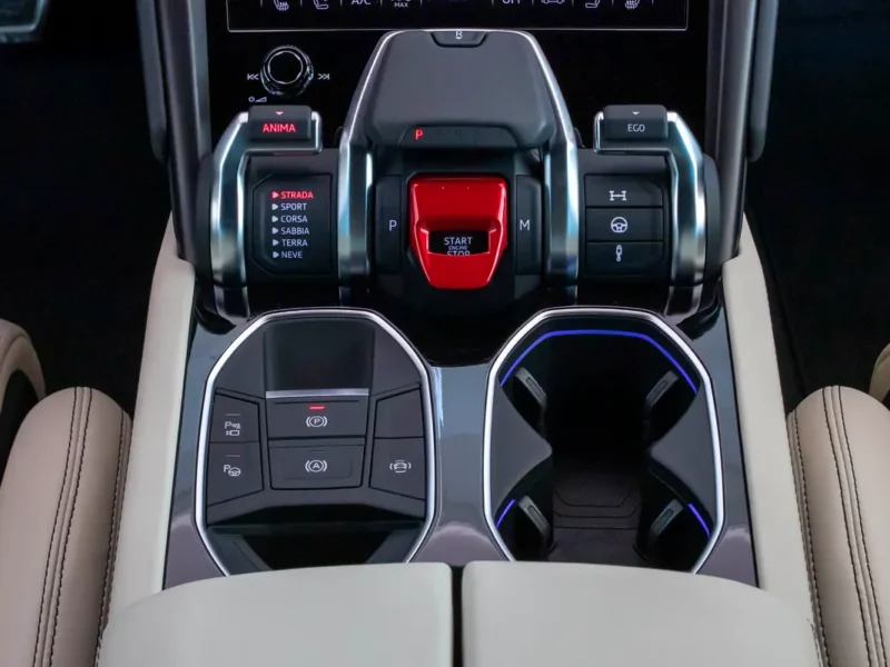 2022 Lamborghini Urus Standard 4.0 Litres V8 Twin-Turbo Petrol Engine Black White SUV