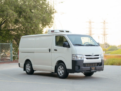 2022 Toyota Hiace GL Standard Roof 2.7 Litres 4 Cylinders Petrol Engine White Grey Van Manual