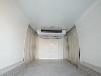2022 Toyota Hiace GL Standard Roof 2.7 Litres 4 Cylinders Petrol Engine White Grey Van Manual