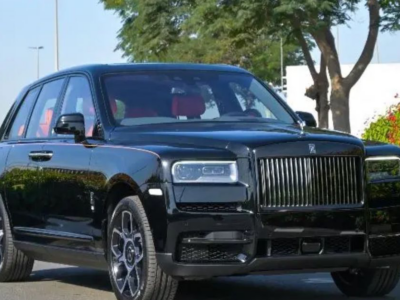 2024 Rolls-Royce Cullinan 6.8L twin-turbocharged V12 Petrol Engine Black Orange SUV