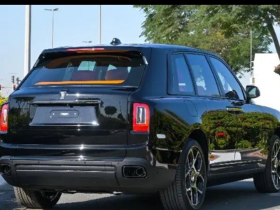 2024 Rolls-Royce Cullinan 6.8L twin-turbocharged V12 Petrol Engine Black Orange SUV
