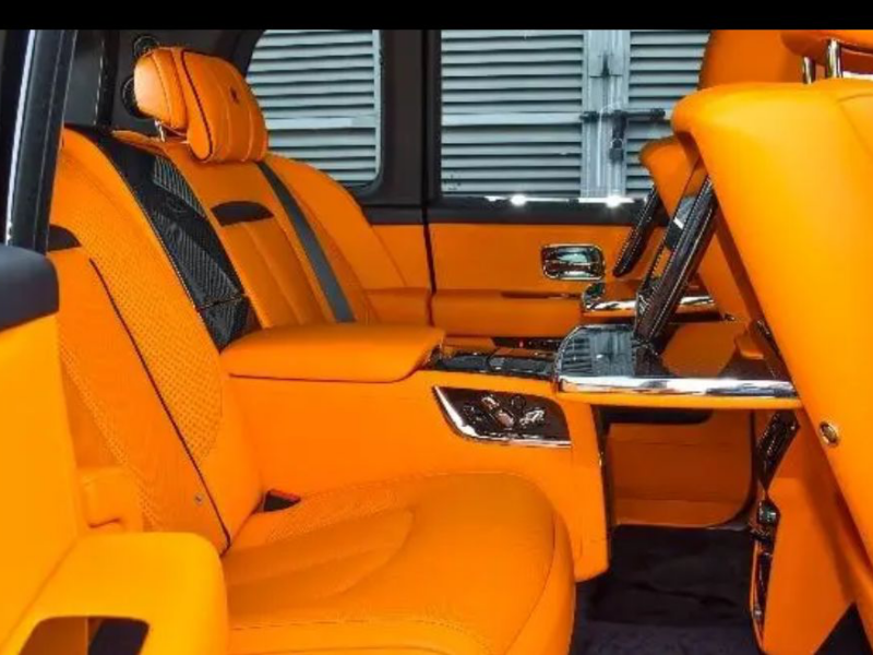 2024 Rolls-Royce Cullinan 6.8L twin-turbocharged V12 Petrol Engine Black Orange SUV