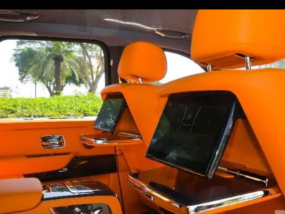 2024 Rolls-Royce Cullinan 6.8L twin-turbocharged V12 Petrol Engine Black Orange SUV