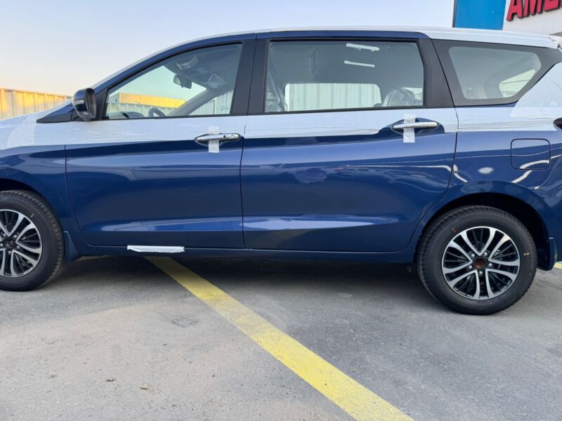 2024 Suzuki Ertiga 1.5 Litres 4-cylinder Petrol Engine Blue Black SUV GCC Specs