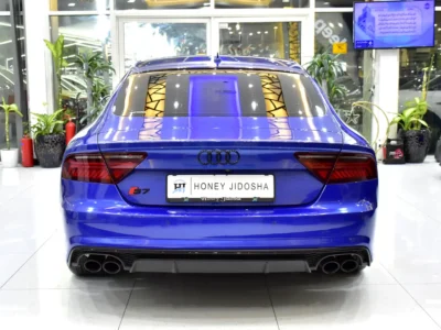 2016 Audi S7 4.0 TFSI quattro 8 Cylinders Petrol Engine Blue Red Sedan GCC Specs