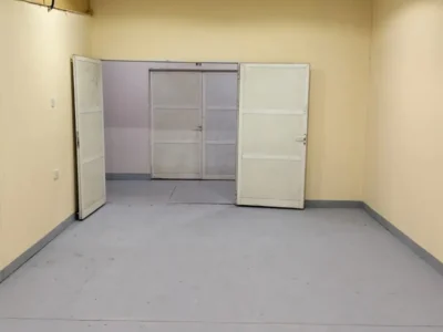 420 sqft MINIMALIST AND RELIABLE STORAGE SPACE IN A PRIME INDUSTRIAL LOCATION