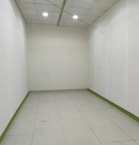315 sqft TOP TIER STORAGE WAREHOUSE / STRATEGIC LOCATION AVAILABLE