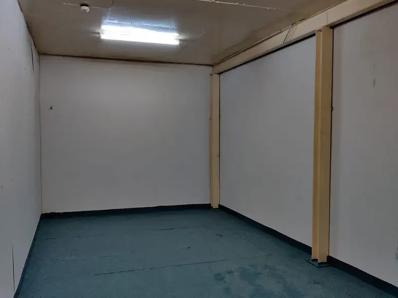315 sqft TOP TIER STORAGE WAREHOUSE / STRATEGIC LOCATION AVAILABLE