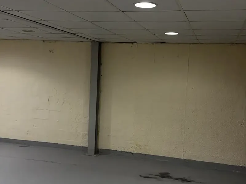 521 sqft BUDGET WAREHOUSE UNIT SUITABLE FOR SIMPLE STORAGE SOLUTIONS